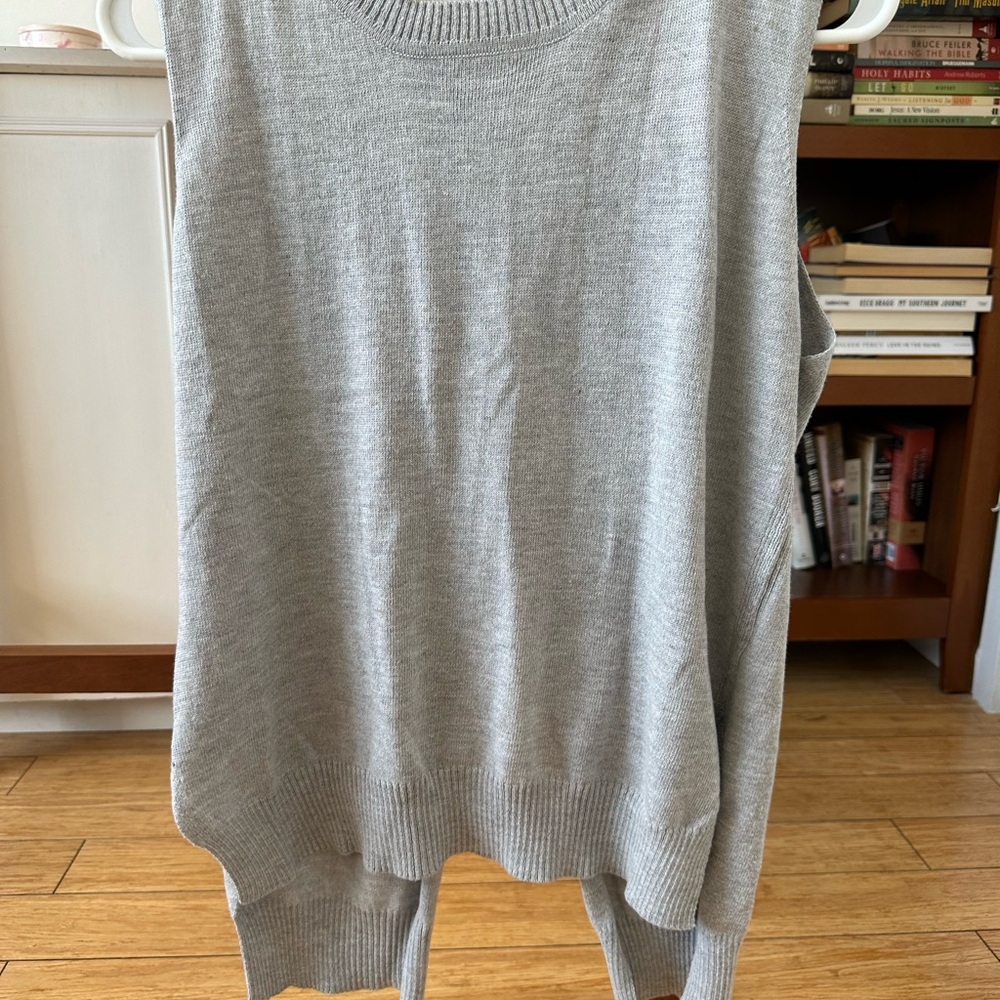 Gray Sleeveless Knit Sweater Vest with Split Back